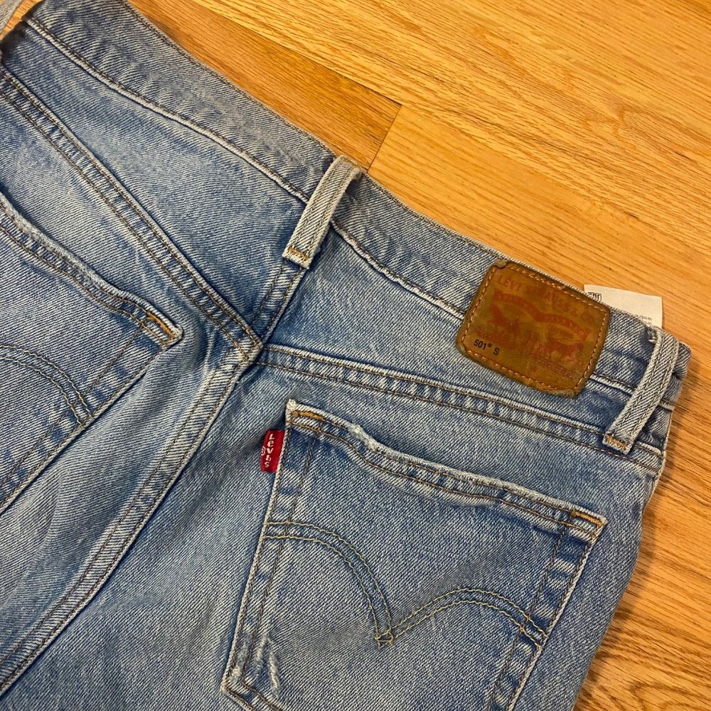 Levi's 501 Skinny Jeans in Size 25